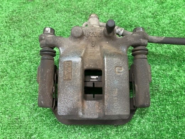 セレナ GNC27 右リアキャリパー B 4WD 8人 44001-JG00A K23