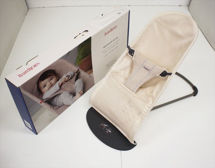 美品 ベビービョルン バウンサー Bliss Air ブリス エアー メッシュ パーリーピンク 快適フルメッシュ 軽量コンパクト クリーニング済み B054001