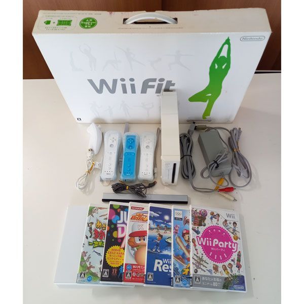 Wii本体セット WiiFit ソフトセット まとめ売り 9点セット #m00450