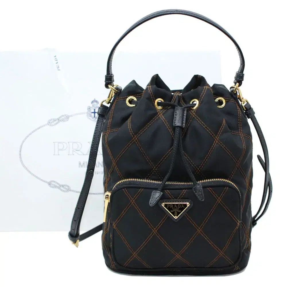 貴重な商品 PRADA 1BH038 バケットバッグ キルティング スティッチ ショルダーバッグ クロスバッグ