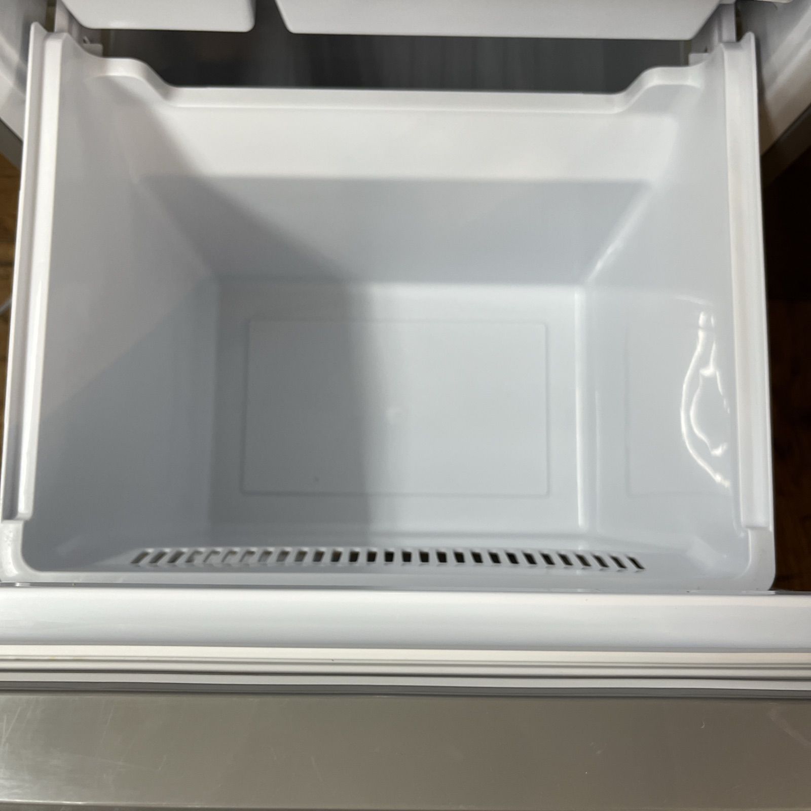 名古屋市近郊配送設置無料】R718 ☀️ AQUA｜アクア 2ドア冷蔵庫 (126L 