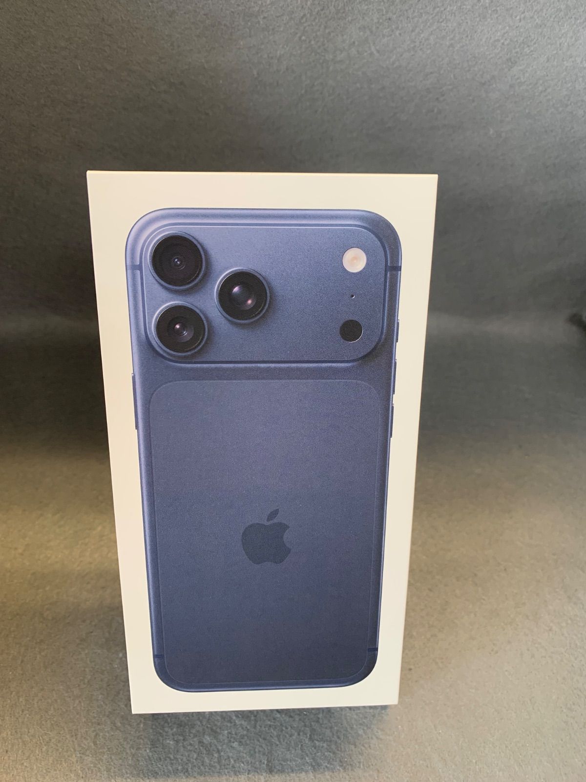 新品未開封Appleストア版SIMフリーiPhone17ProMax512GB