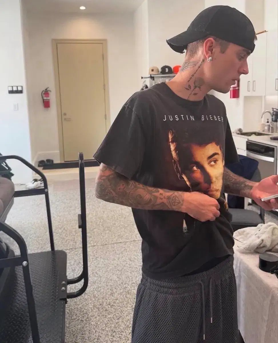 Justin bieber believe tour Tシャツ ジャスティン・ビーバー Tシャツ