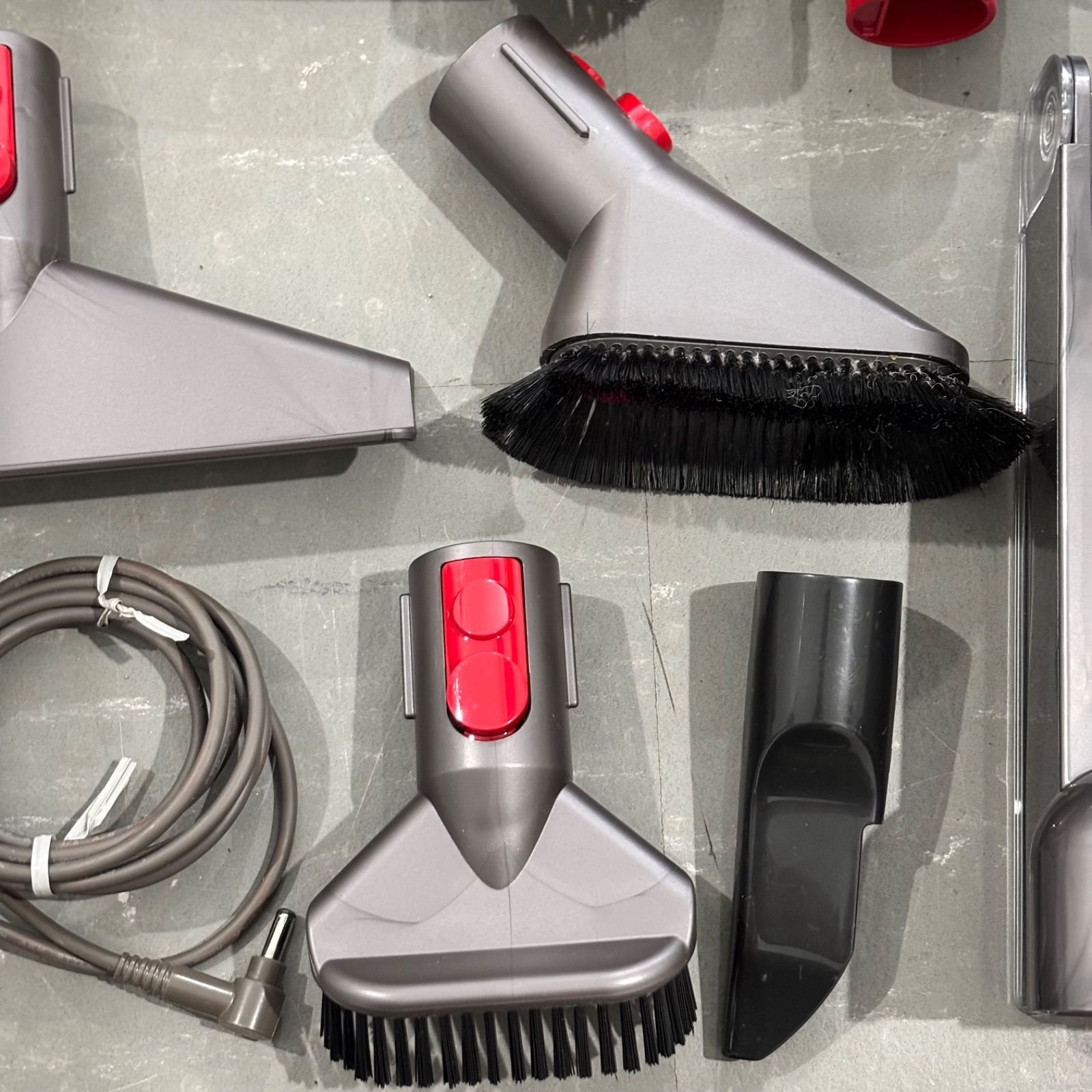 動作確認済み】Dyson ダイソン SV12 コードレスクリーナー 付属品多数
