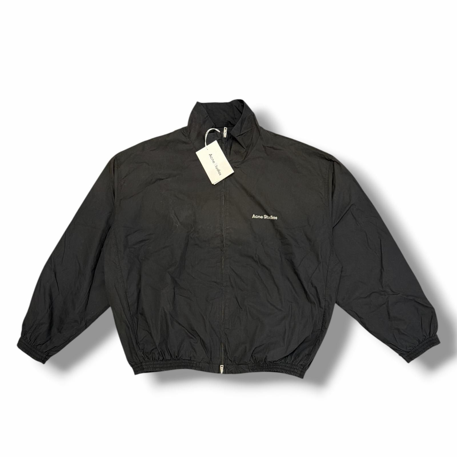 参考上代119900円 未使用 ACNE STUDIOS スタンプロゴスタンドカラージャケット ブルゾン アクネストゥディオズ FN-MN-OUTW001264 ブラック 46 （16313M）