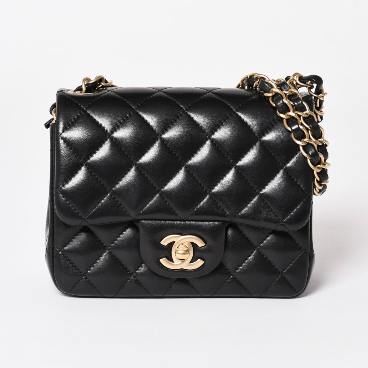 新品同様 CHANEL シャネル ミニマトラッセ17 Sフラップ Sチェーン 