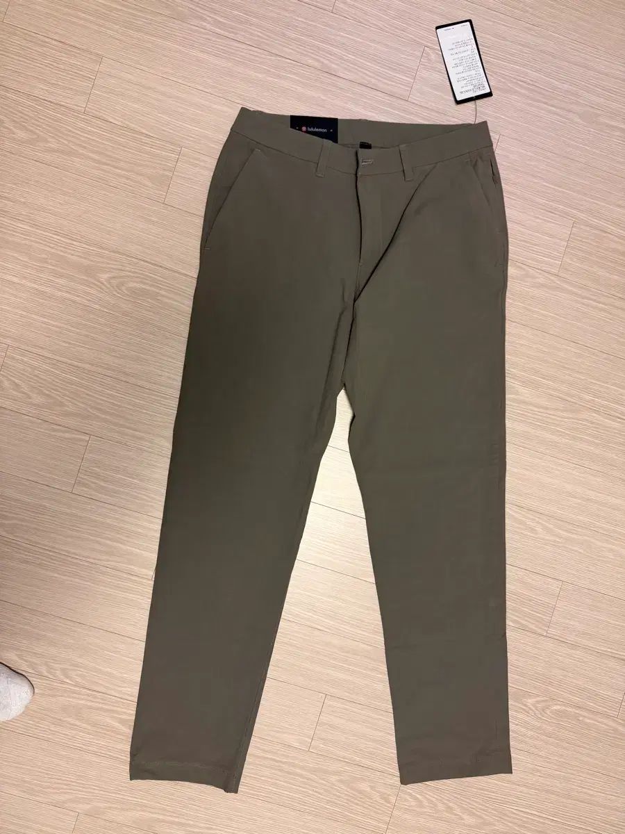 ルルレモン ABCパンツ 32サイズ 新品 出品