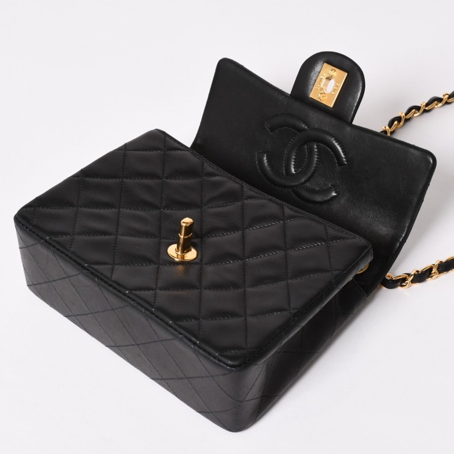 楽天Shopify商品名取込用 極美品 CHANEL シャネル ミニマトラッセ17 S