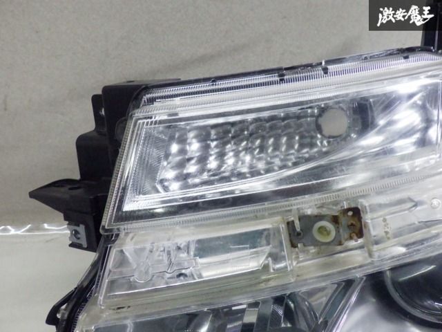 ストア出品】日産純正 E52 TE52 PE52 PNE52 エルグランド 前期 HID