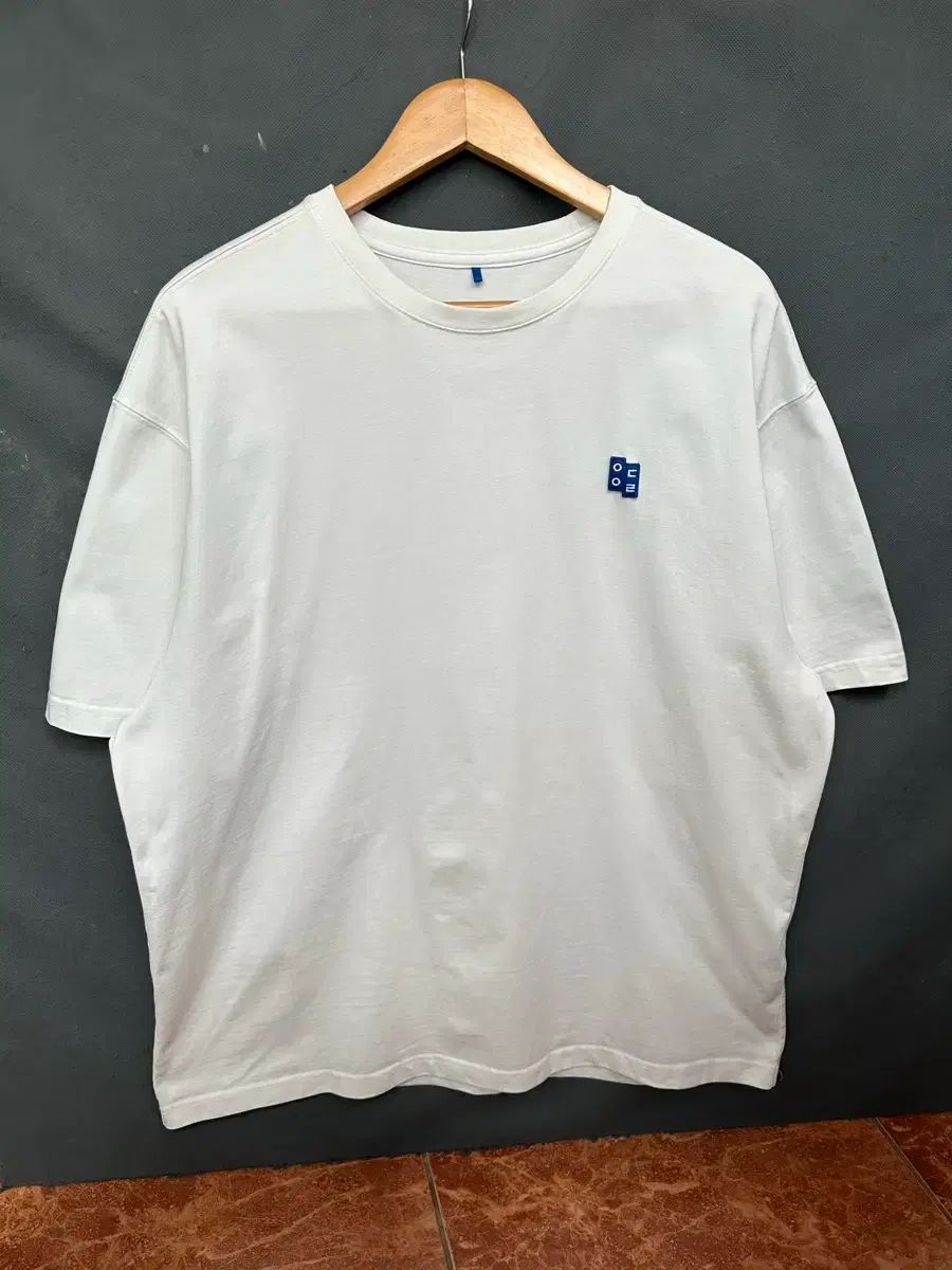 UNDER ARMOUR アンダーアーマー 半袖Tシャツ XL (105-110)