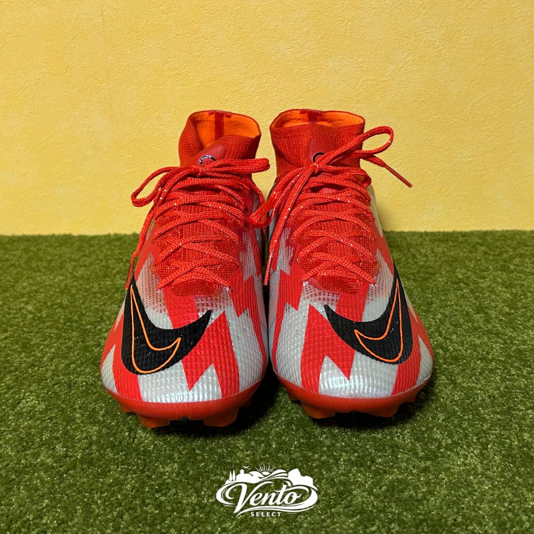 新品・未使用】NIKE ナイキ サッカースパイク マーキュリアル スーパー