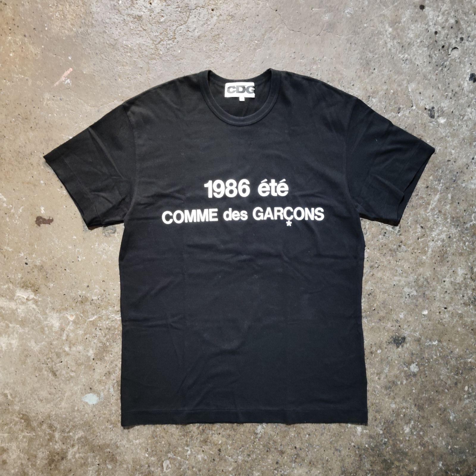 CDG AD2023 1986 ete ロゴプリントTシャツ XXL シーディージー COMME
