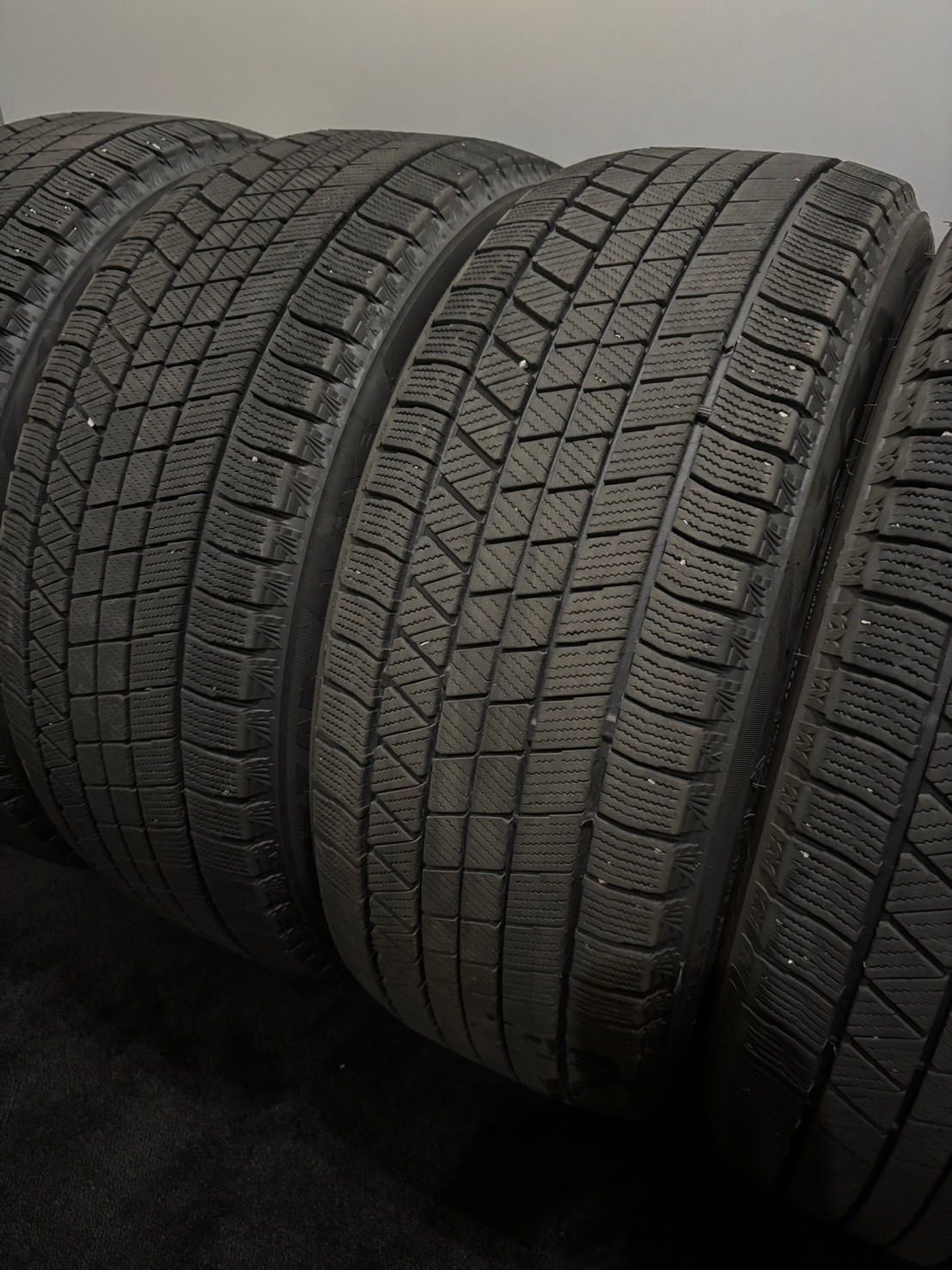 ★235/40R19 BRIDGESTONE/VRX3 22年製 スタッドレス 4本 ブリヂストン ブリザック レクサス IS クラウン (南4-M502)