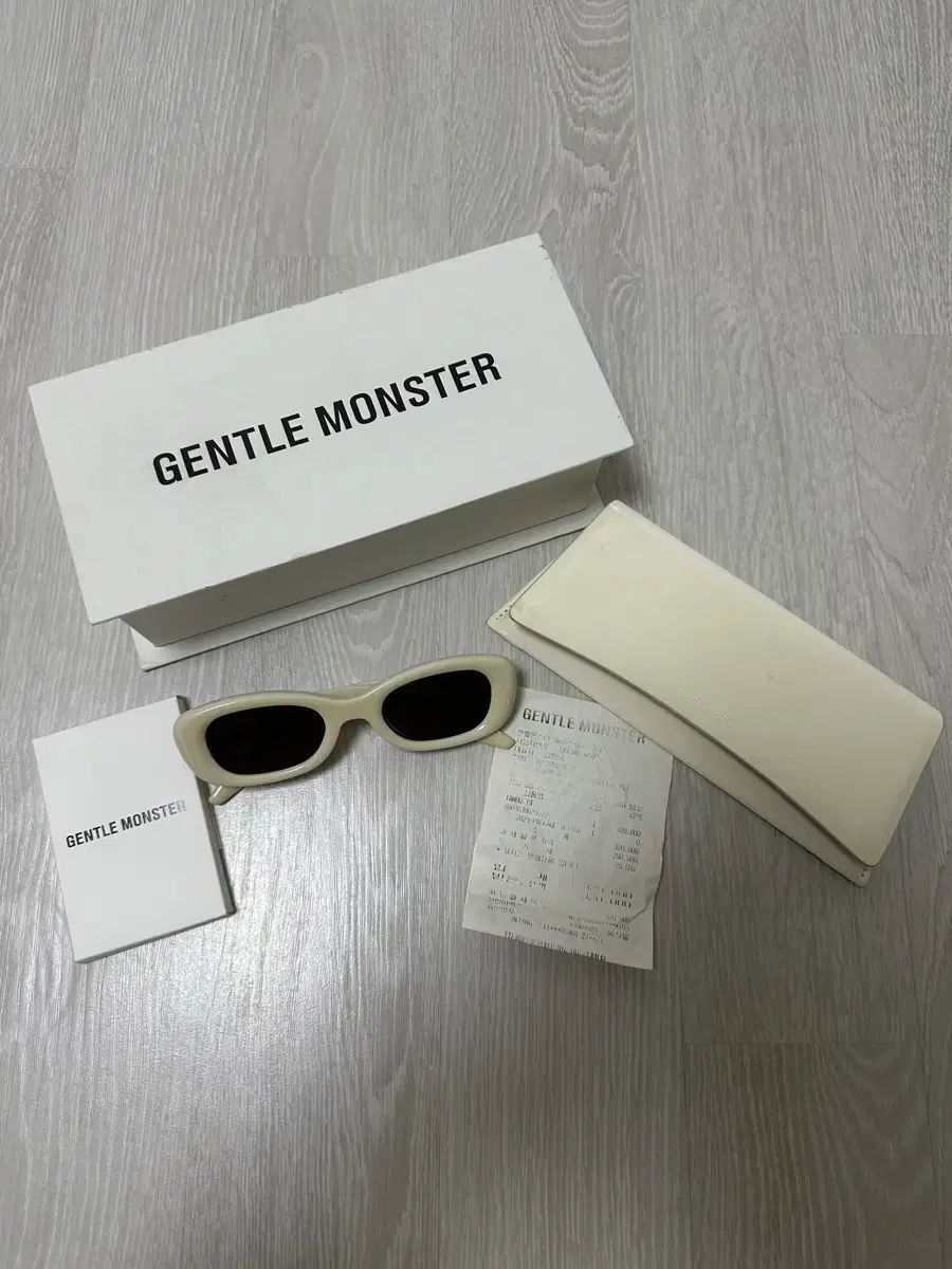 GENTLE MONSTER(ジェントルモンスター) タンブー Y4 (ジェニ着用)