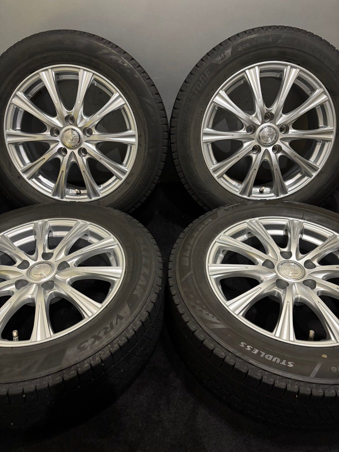 ★205/60R16 BRIDGESTONE/VRX3 23年/21年製 STAYER 16インチ 6.5J +40 114.3 5H スタッドレス 4本 90 ノア ヴォクシー (南4-M505)
