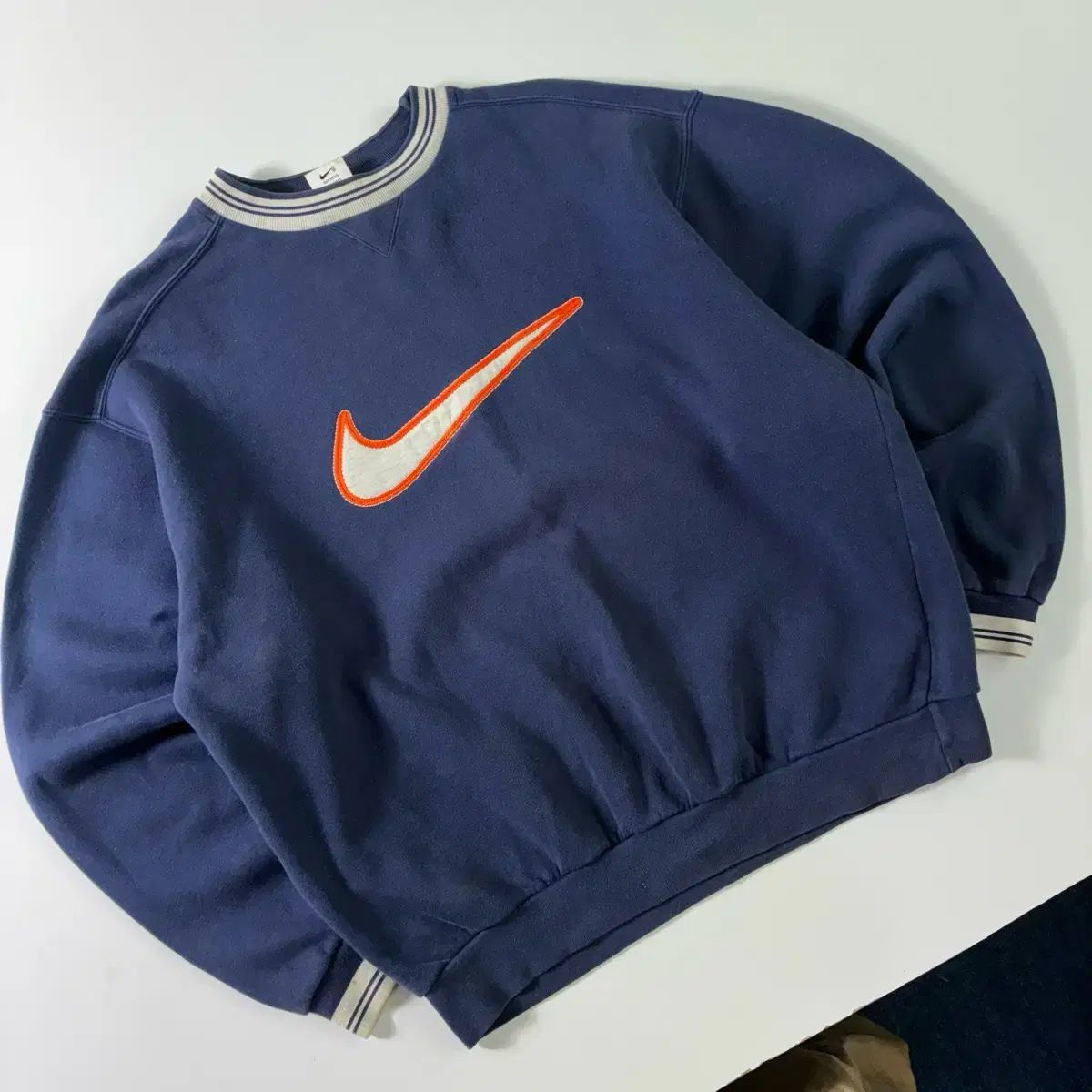 NIKE ナイキ 90s オールドスクール ビックスウッシュ ネイビー スウェット