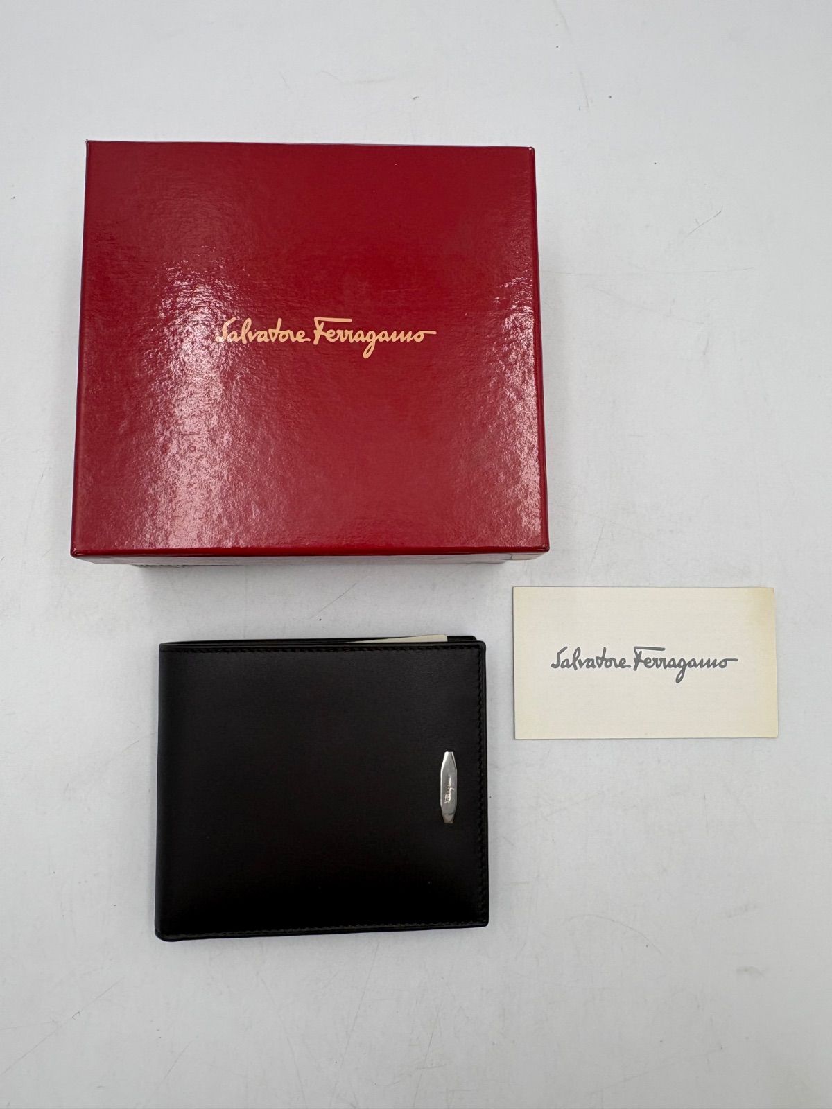 Salvatore Ferragamo サルバトーレ　フェラガモ ２つ折り財布 レザー ダークブラウン