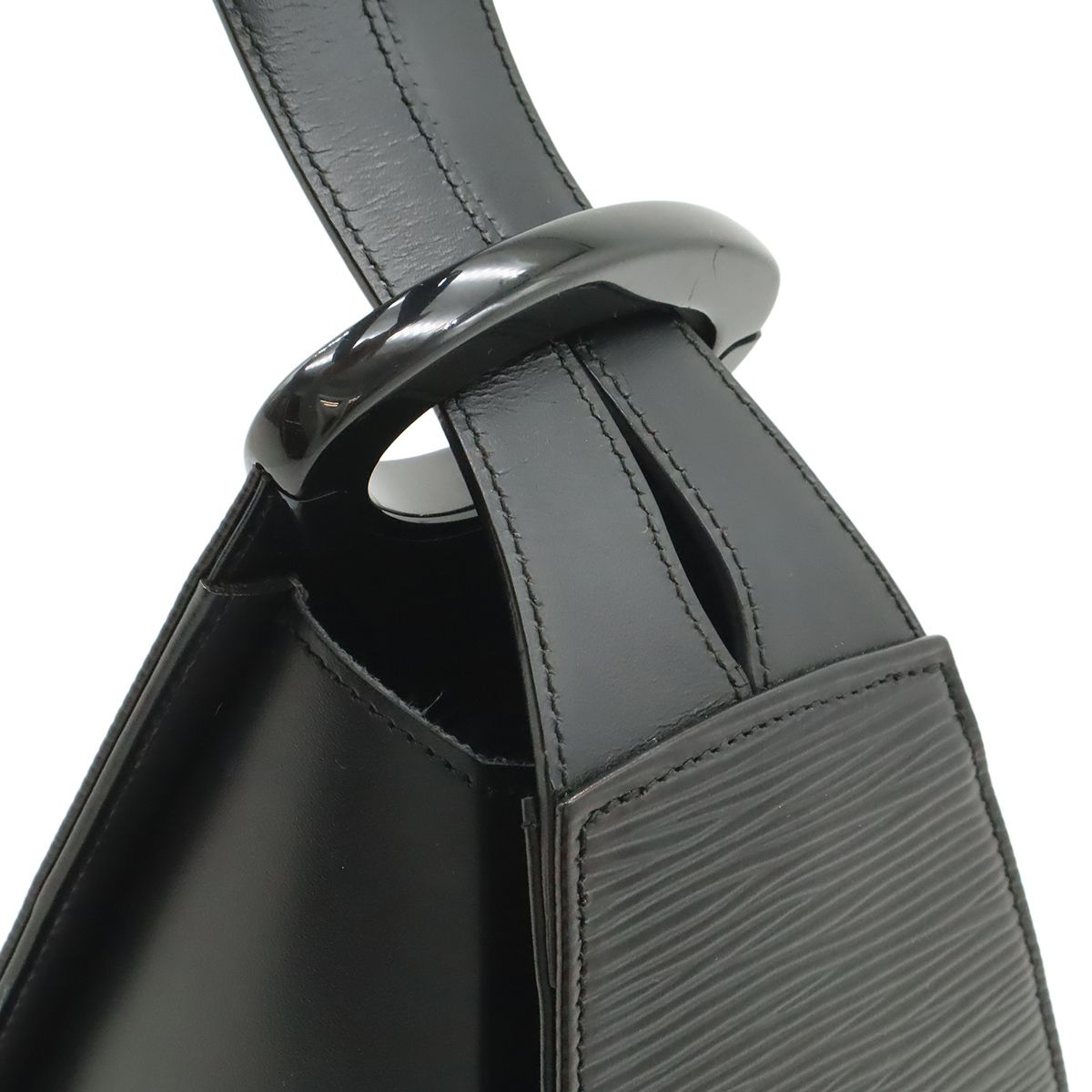 LOUIS VUITTON ルイ ヴィトン エピ ミニュイ ショルダーバッグ 斜め 
