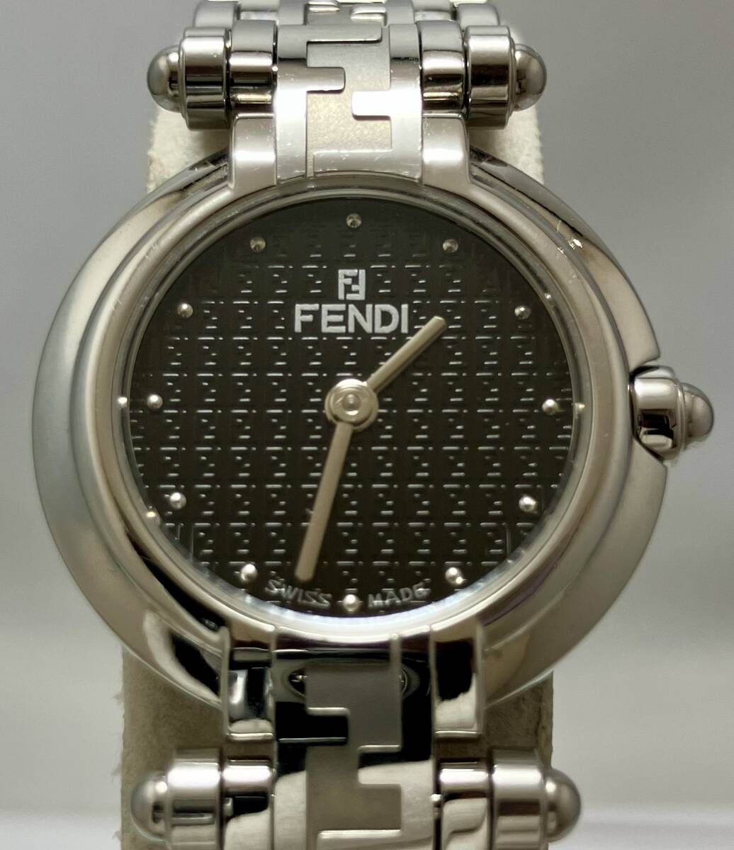 FENDI フェンディズッカ 750L オロロジ041-741 腕時計 クォーツ 2針 本体のみ サイズ18cm