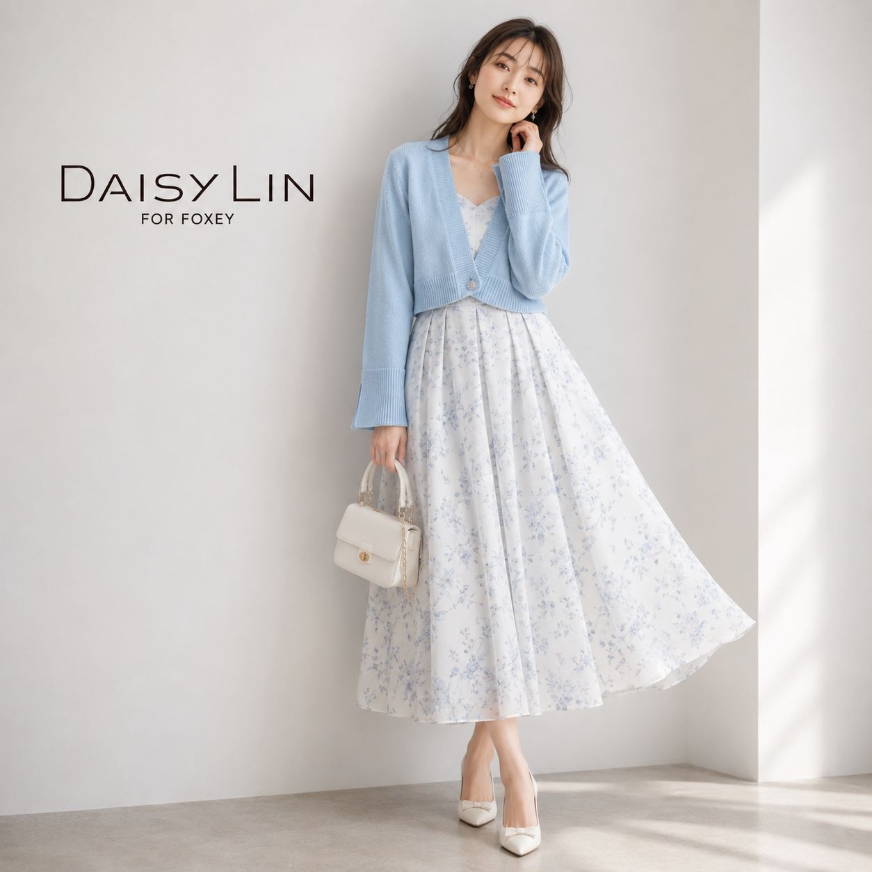 【希少42サイズ】【未使用級の美しさ】DAISY LIN/FOXEY 06832 / ファーストクラスカーディガン 42 アンティークブルー エンジェルヘアコットン '23年商品 通勤 学校行事 お食事会 デイリー コーデ 冷房対策