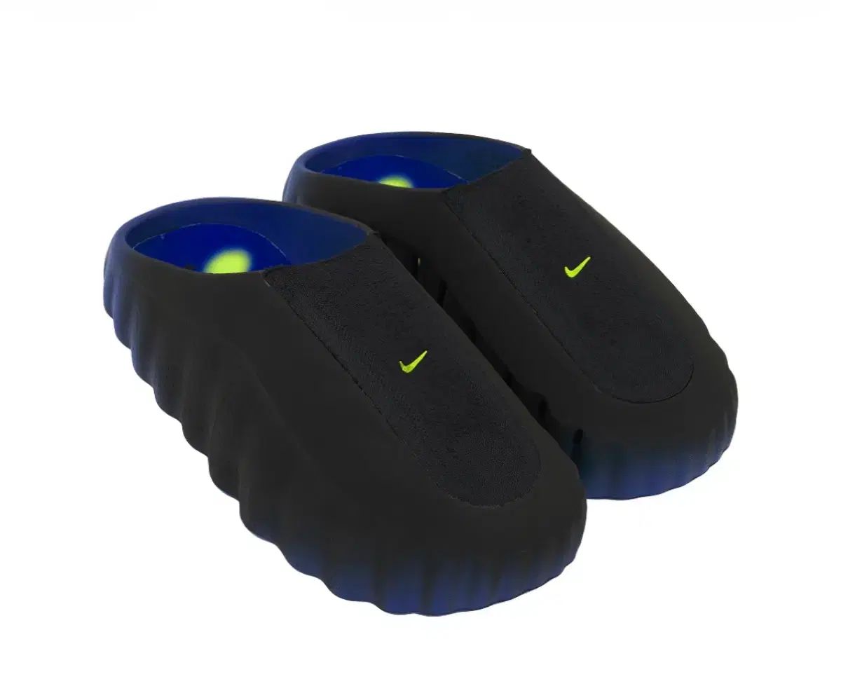 250 NIKE マイン ド 001 フライニット ハイパー ロイヤル