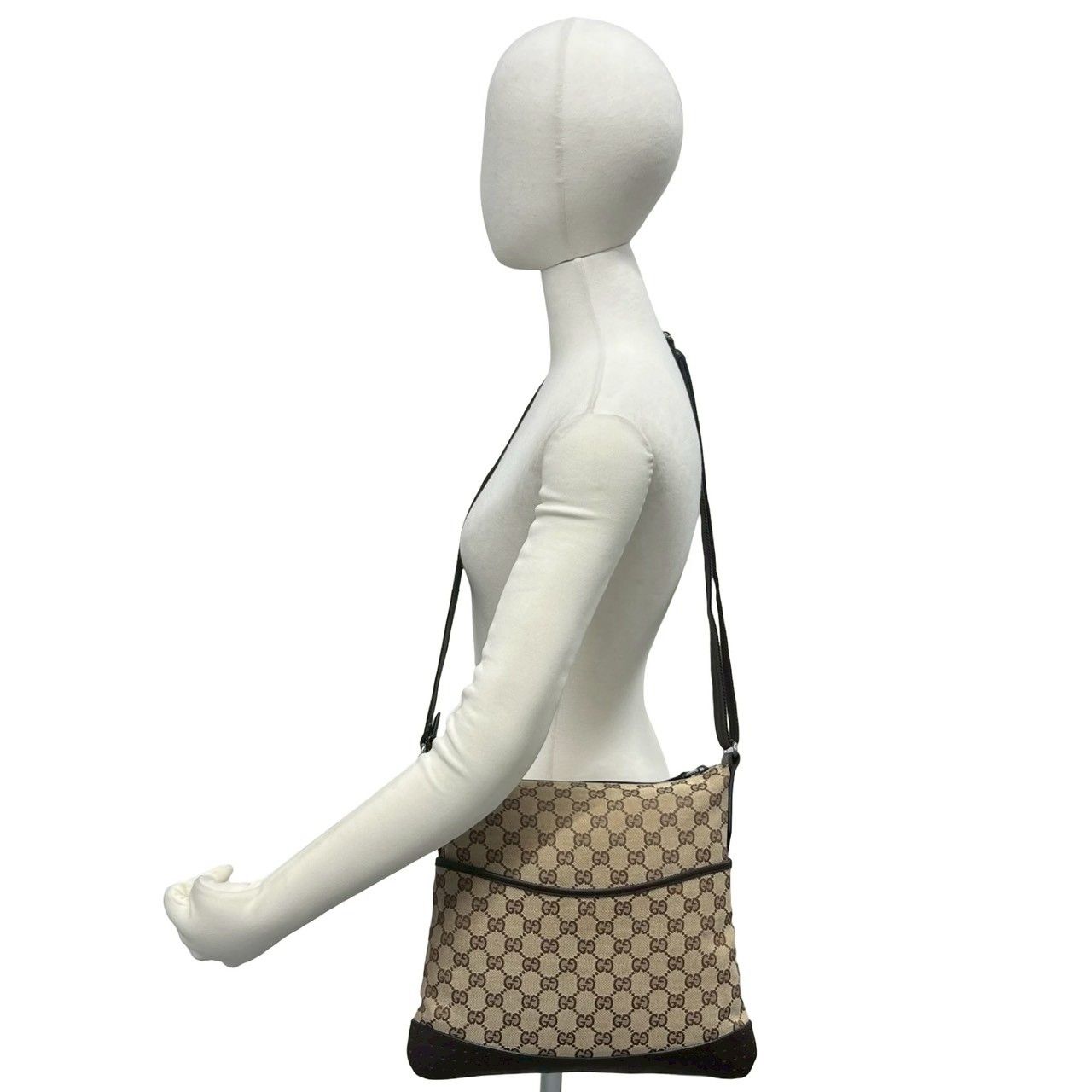 極 美品 GUCCI グッチ GG モノグラム キャンバス パンチング レザー 本 