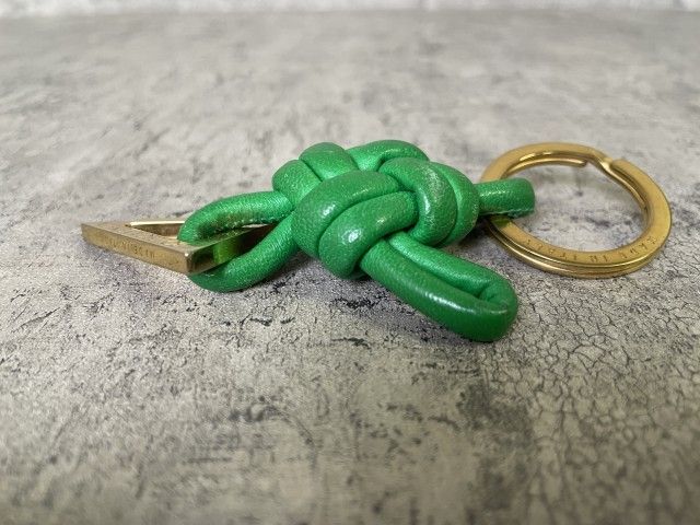 中古】BOTTEGA VENETA ﾎﾞｯﾃｶﾞﾍﾞﾈﾀ TRIANGLE KEY RING ｷｰﾘﾝｸﾞ ﾄﾗｲｱﾝｸﾞﾙ