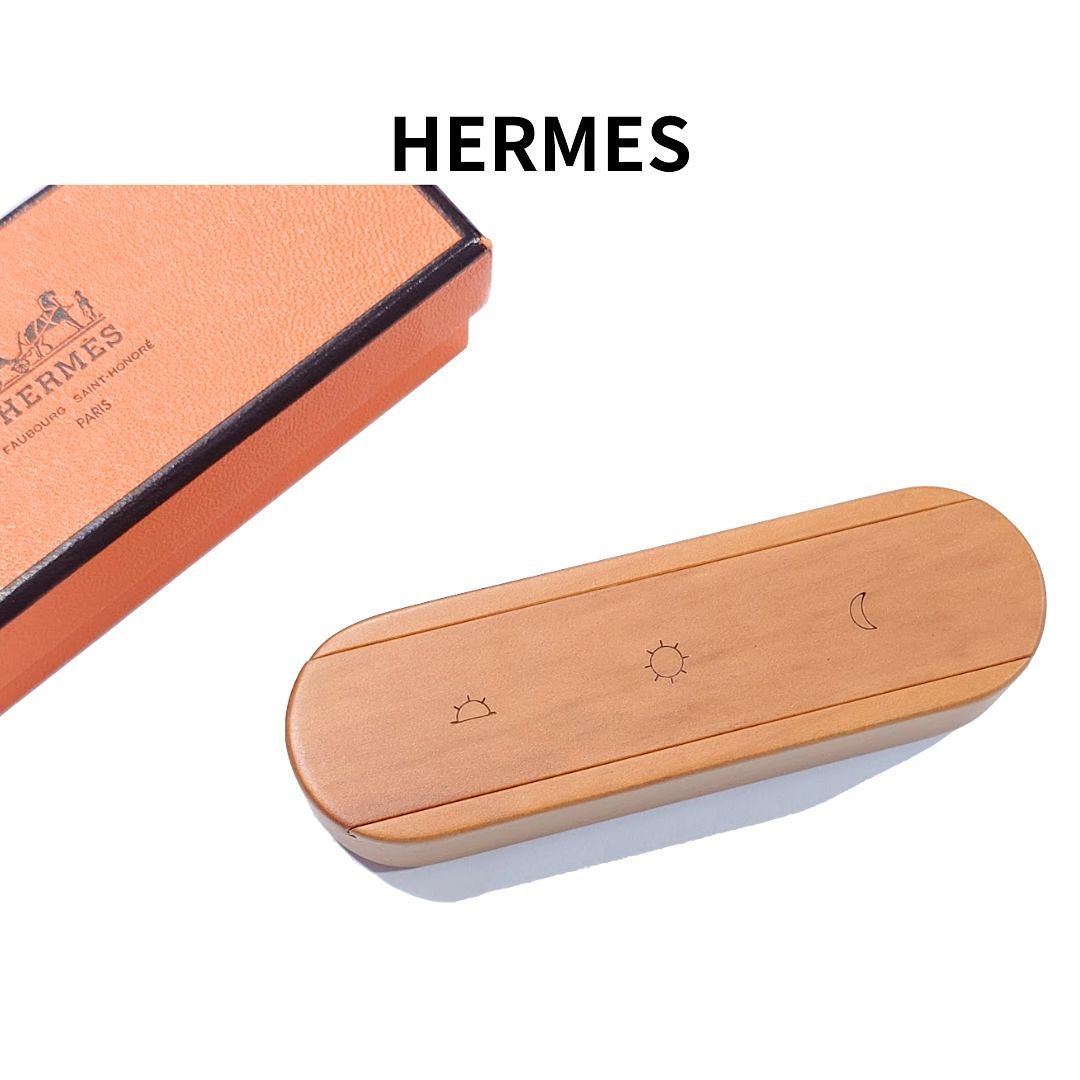 エルメス 木製 ピルケース 薬ケース 3分割 ウッド ブラウン 送料無料 HERMES エルメス 木製 ピルケース 薬ケース サプリケース 3分割 ウッド