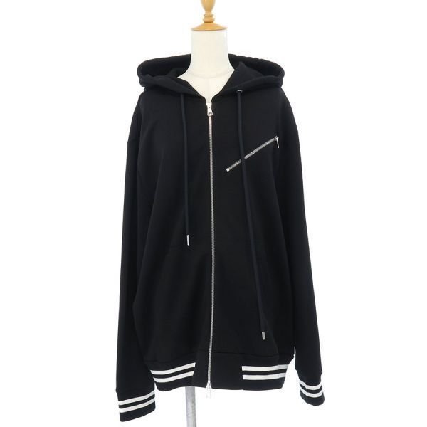 モンクレール パーカー 黒 XXL【Aランク】【中古】