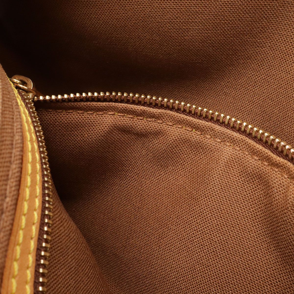 LOUIS VUITTON ルイ ヴィトン モノグラム トロター ショルダーバッグ 