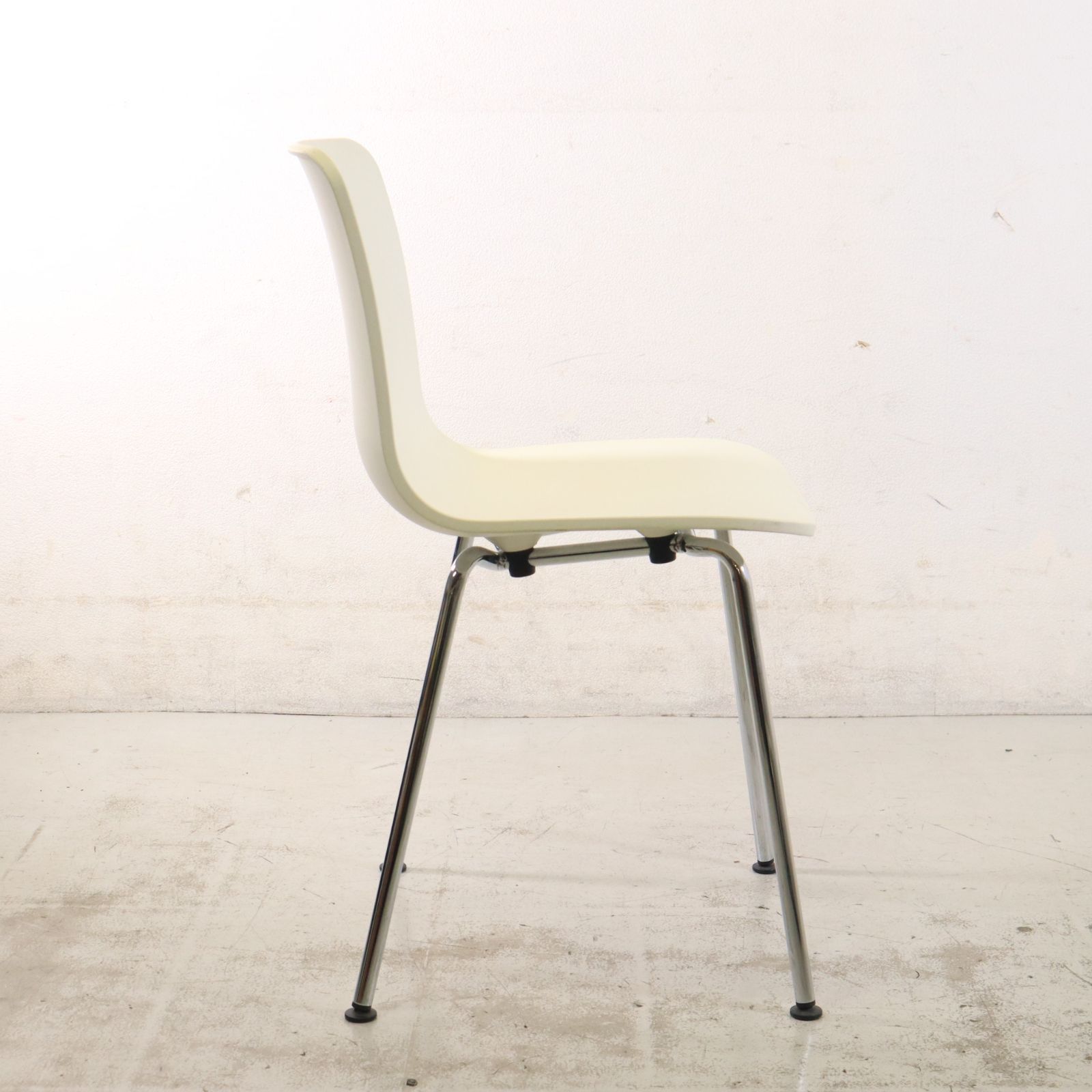 vitra. ヴィトラ HAL Tube ハル チューブ チェア ホワイト/クローム