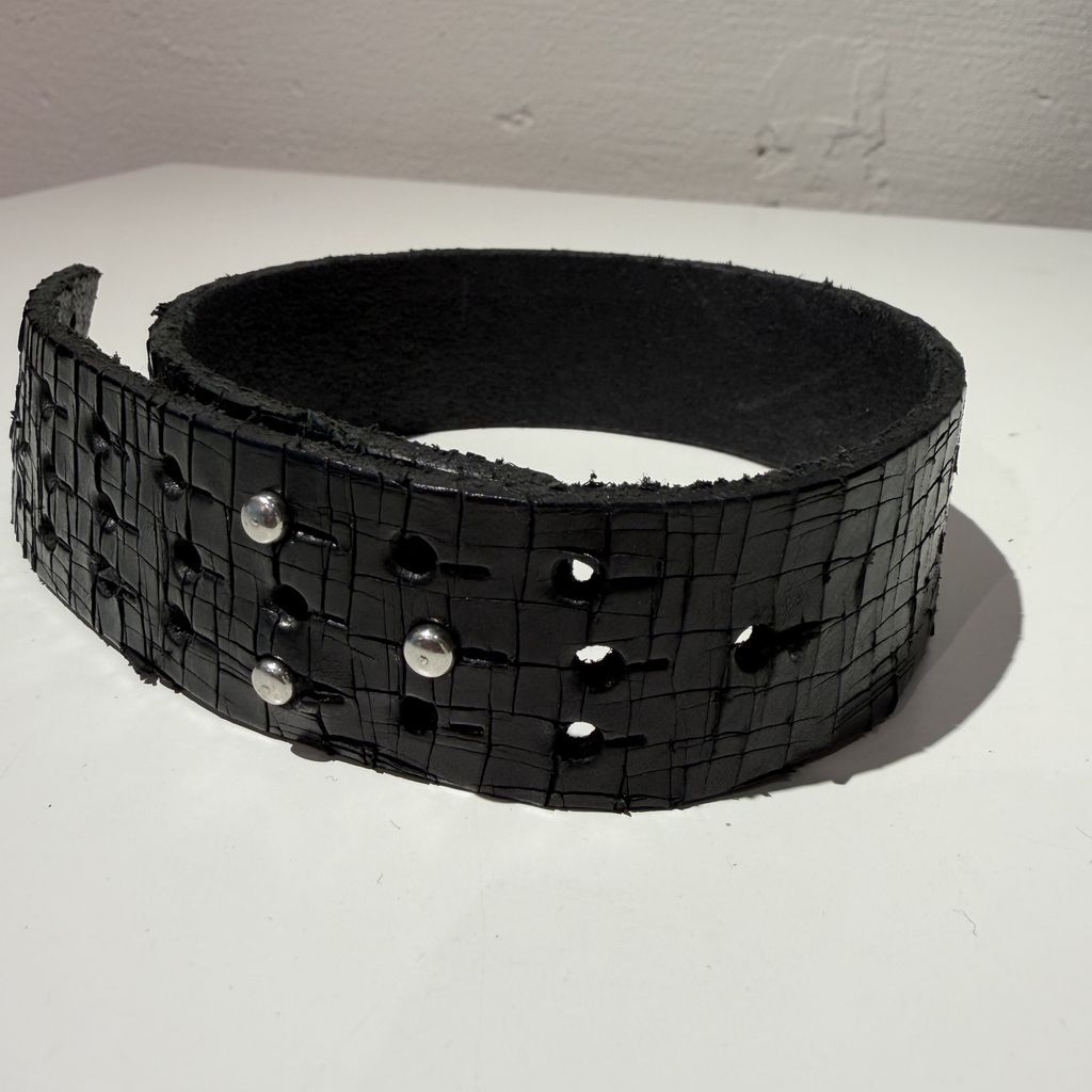 OUR LEGACY アワーレガシー 3cm choker crack black leather