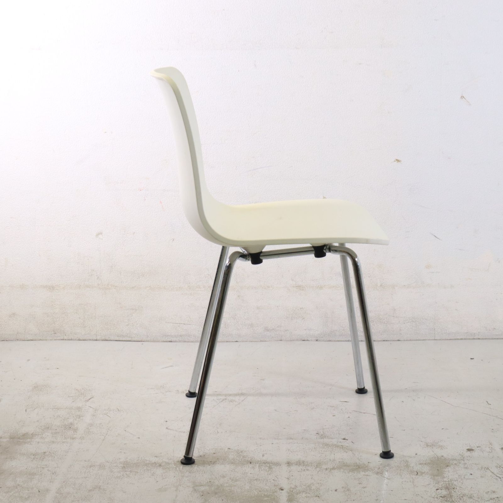 vitra. ヴィトラ HAL Tube ハル チューブ チェア ホワイト/クローム