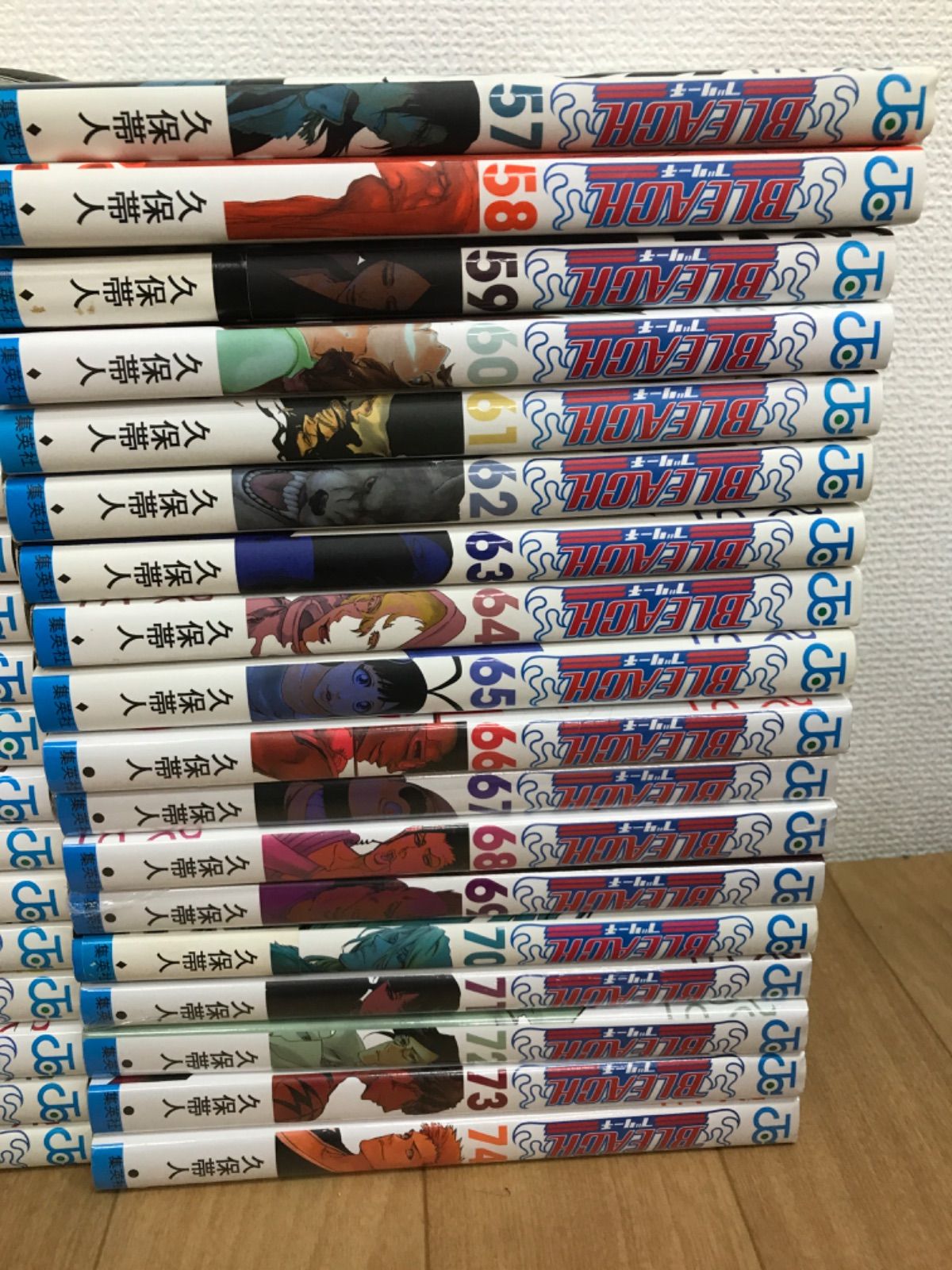 ☆②【未開封あり】BLEACH ブリーチ 1～74巻 全巻＋関連本4冊＋BURN