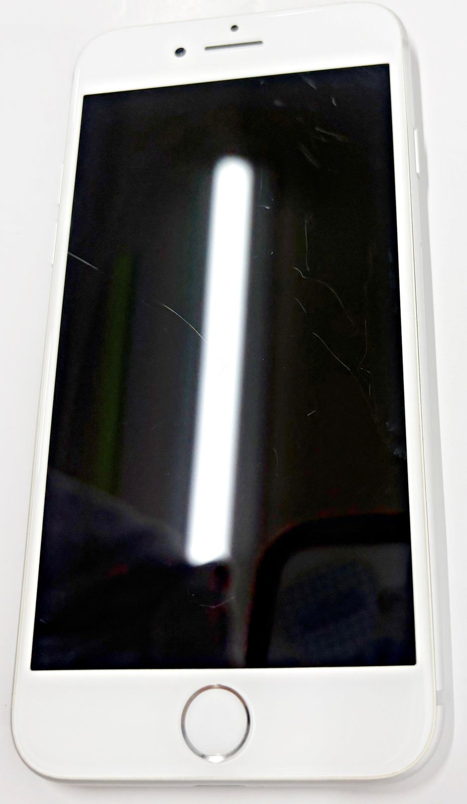 iPhone8 64GB ホワイト バッテリー96% SIMフリー - メルカリ