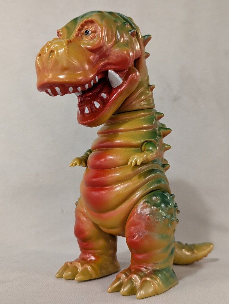 COJICA TOYS 恐竜獣シリーズ チラボ 黄土色成型 赤/緑塗装
