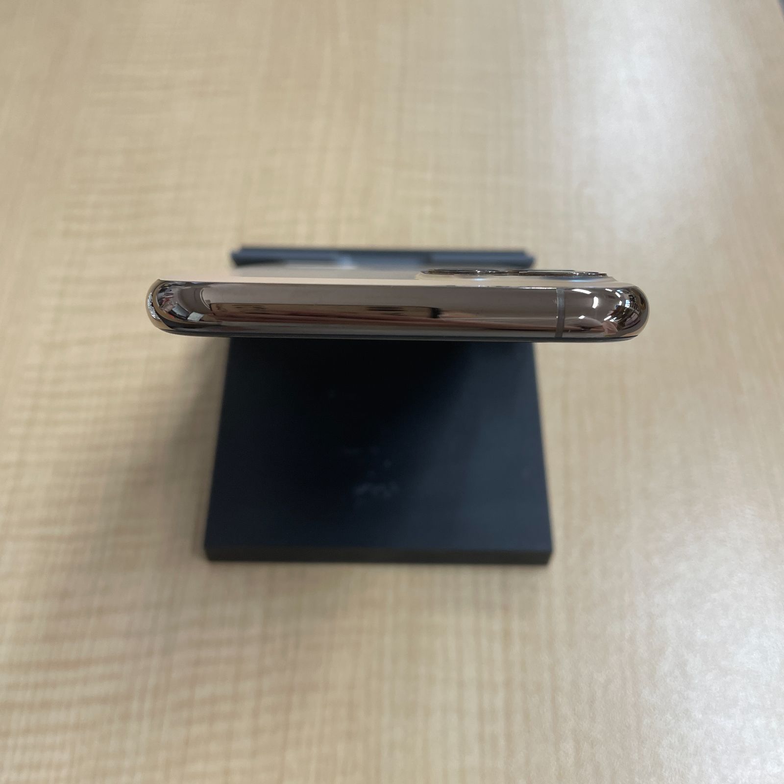 iPhone11Pro 256GB ゴールド ジャンク SIMフリー - メルカリ
