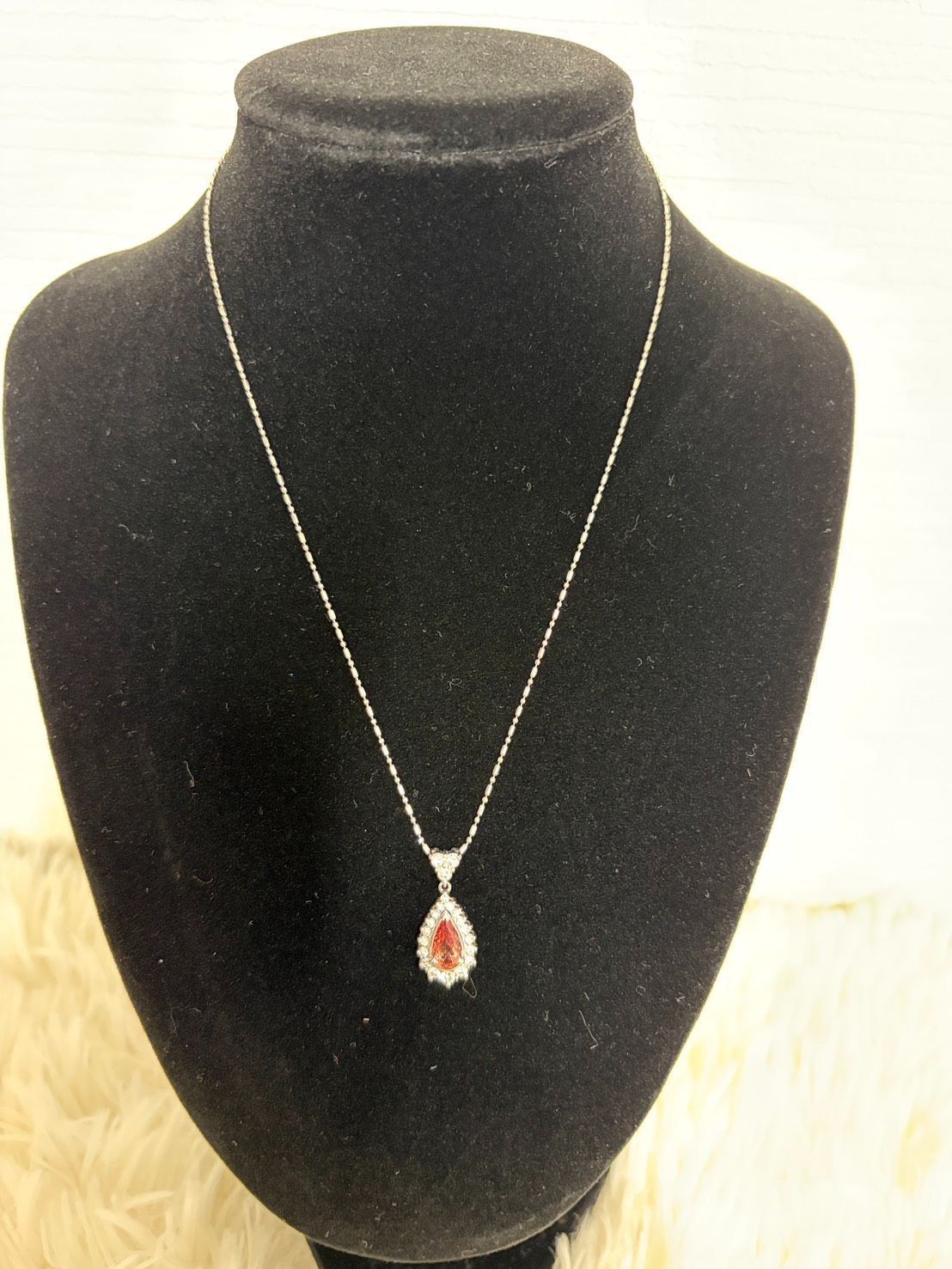 PT850/PT900 天然レッドストーン 1.11ct ダイヤモンド0.58ct ネックレス 6.5g ペアシェイプ プラチナ レディース ジュエリー