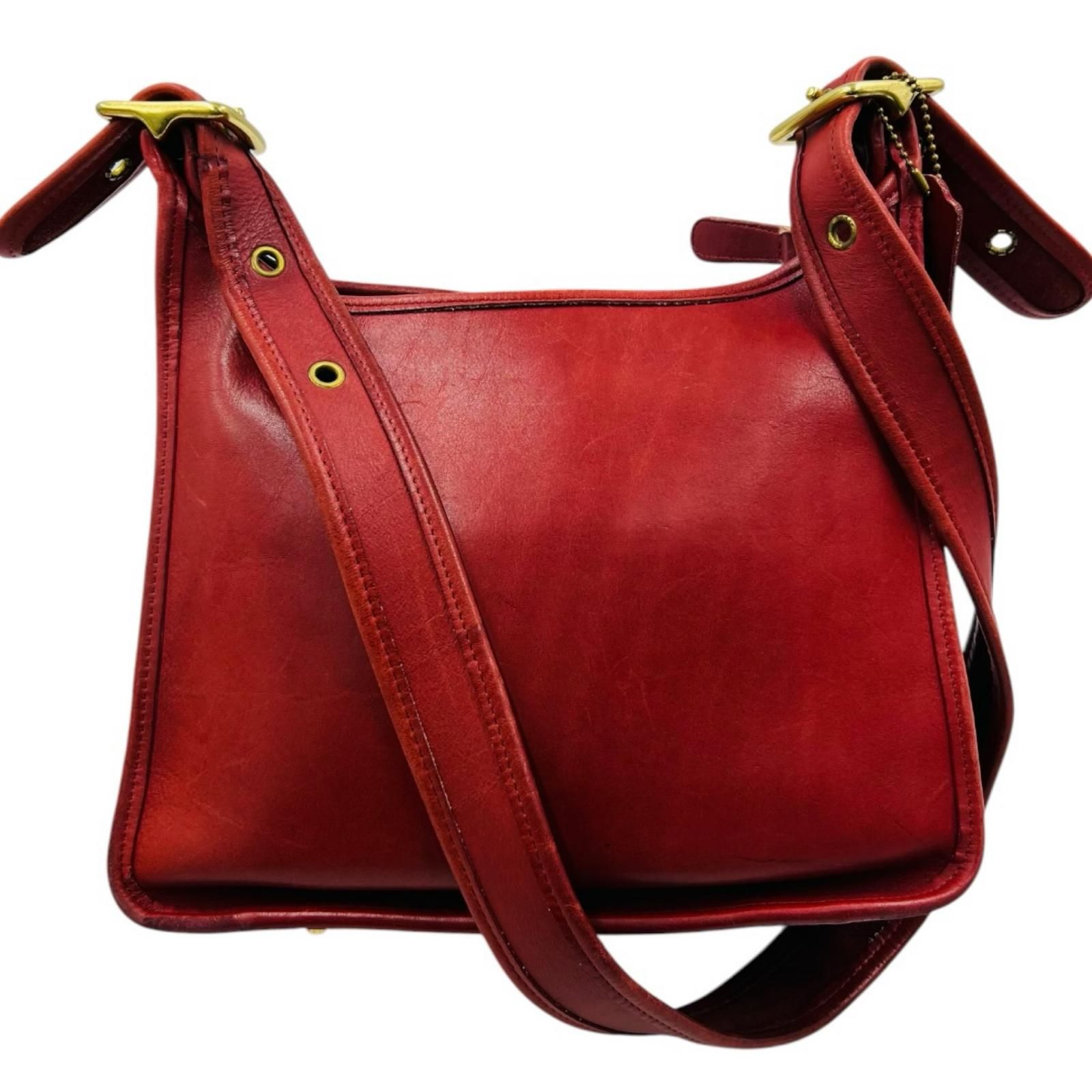 COACH　オールドコーチ　レザー　ショルダーバッグ　レッド　G7D-9966