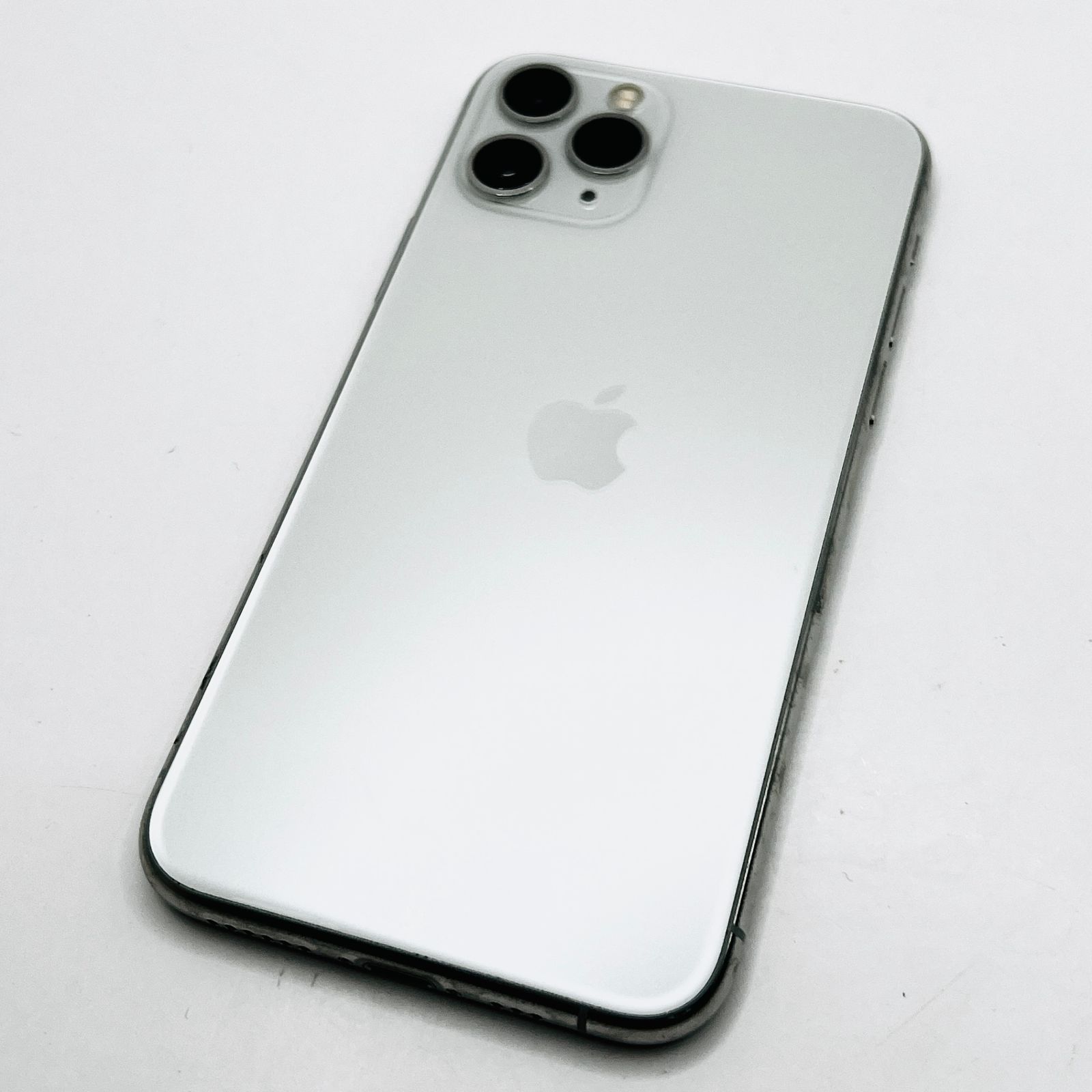 au iPhone 11 Pro 64GB シルバー 中古 Bランク - メルカリ