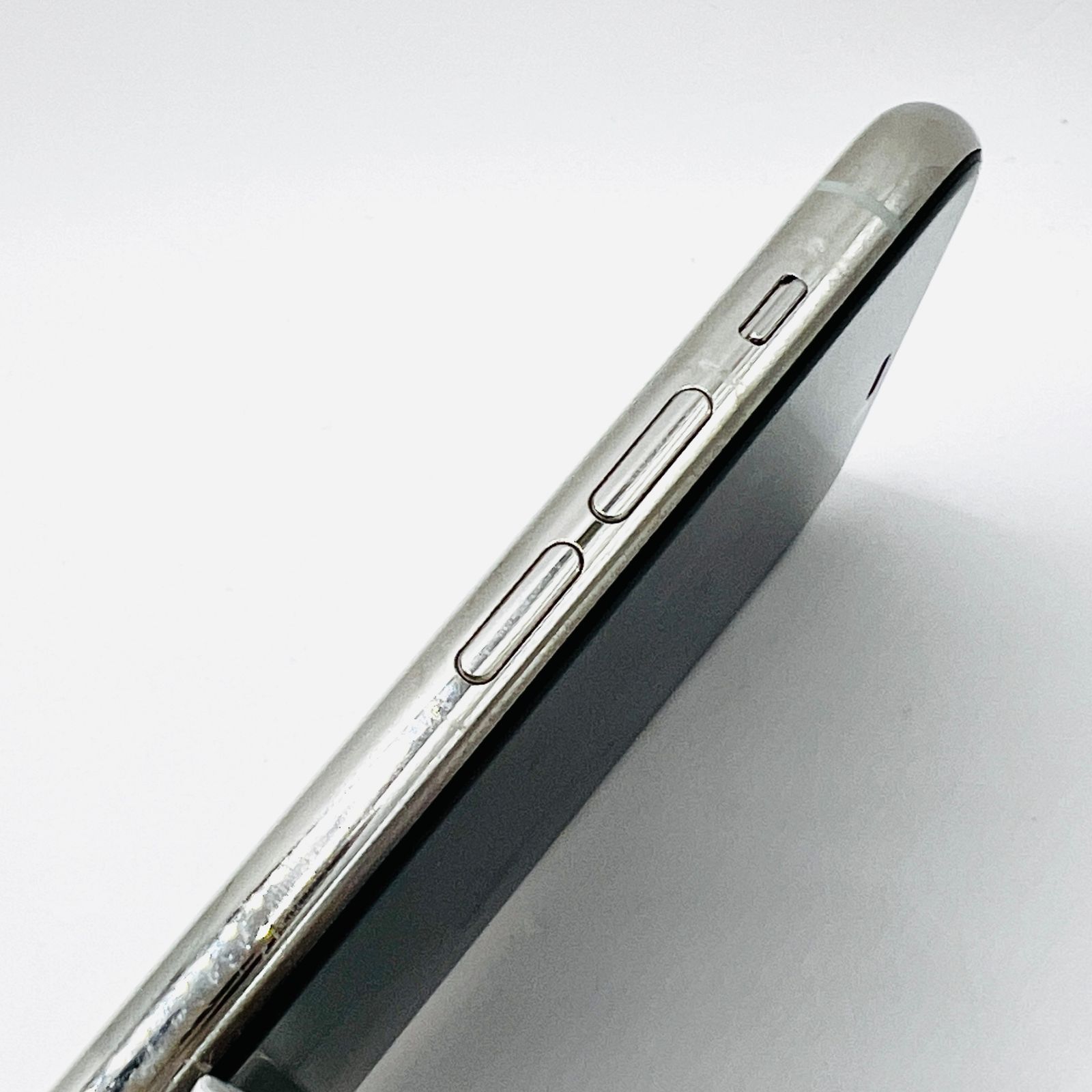 au iPhone 11 Pro 64GB シルバー 中古 Bランク - メルカリ