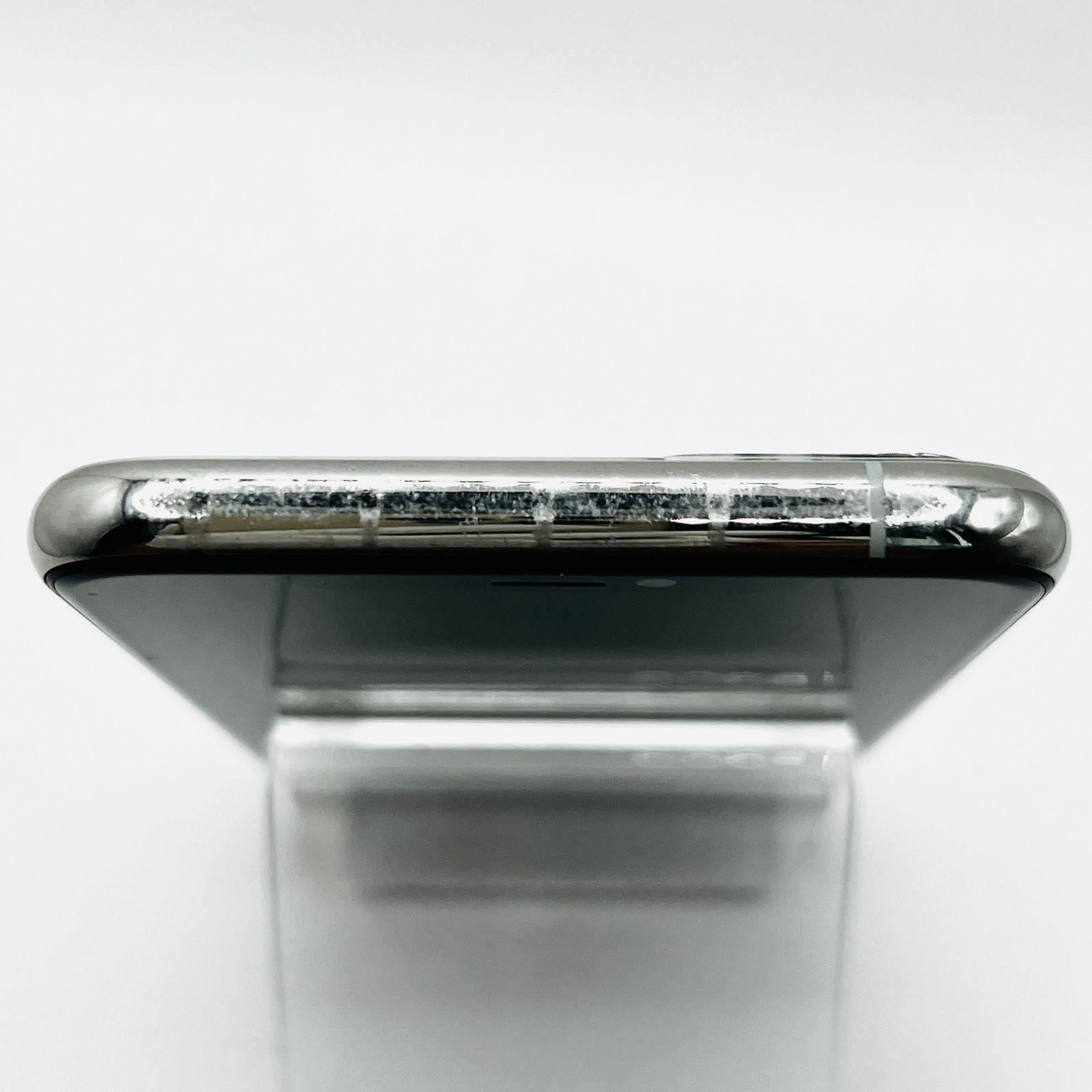 au iPhone 11 Pro 64GB シルバー 中古 Bランク - メルカリ