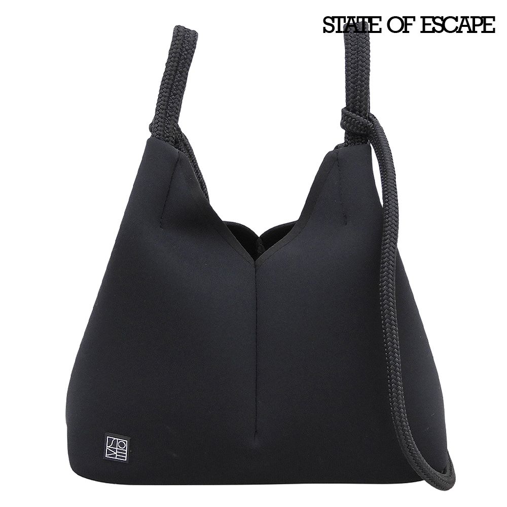 超美品 ステイトオブエスケープ STATE OF ESCAPE Solstice Crossbody ソルスティス クロスボディ ショルダー バッグ 黒 ブラック 定価53800円