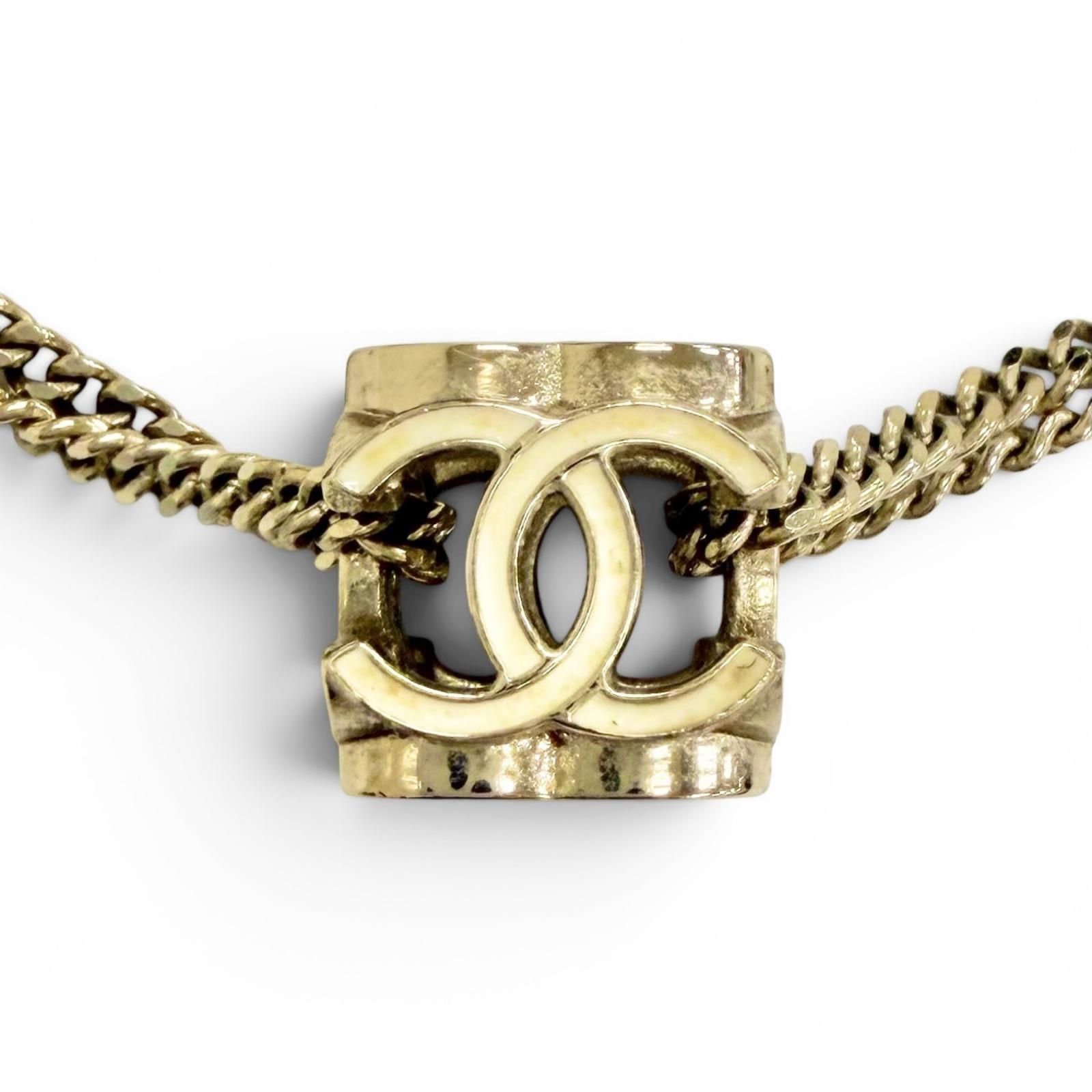 極美品△CHANEL シャネル A22K CCロゴ ココマーク キューブ ネックレス チョーカー ネックレス アクセサリー ゴールド系 イタリア製 レディース 箱付き オススメ◎