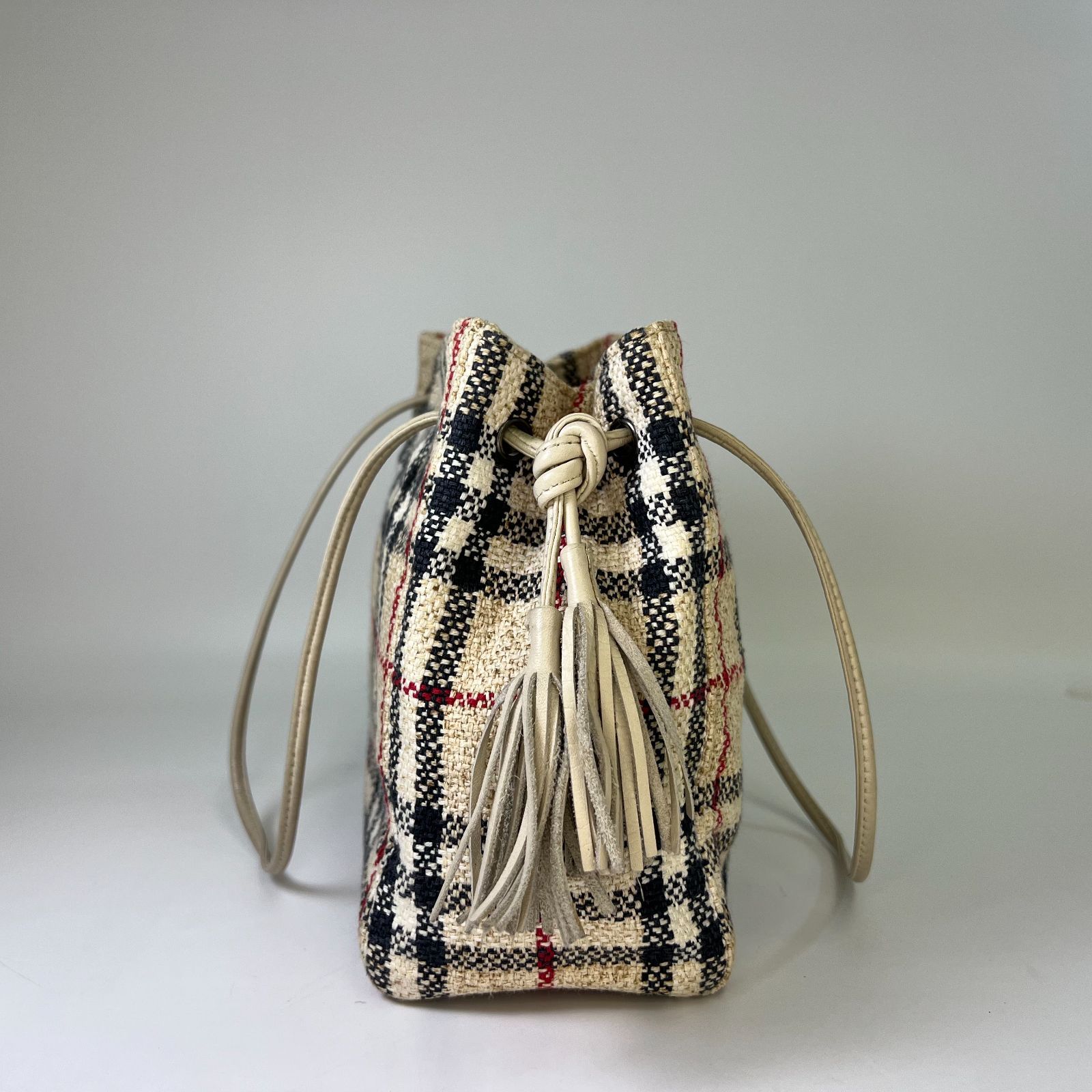 良品】バーバリー ショルダーバッグ ノバチェック 織り生地 タッセル 
