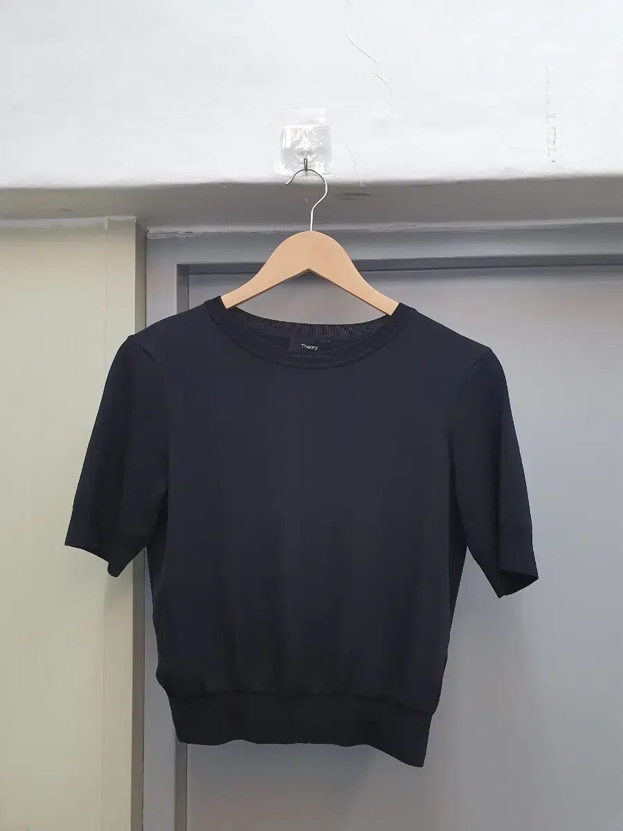 セオリー シルク100% 半袖Tシャツ ブラウス S 85