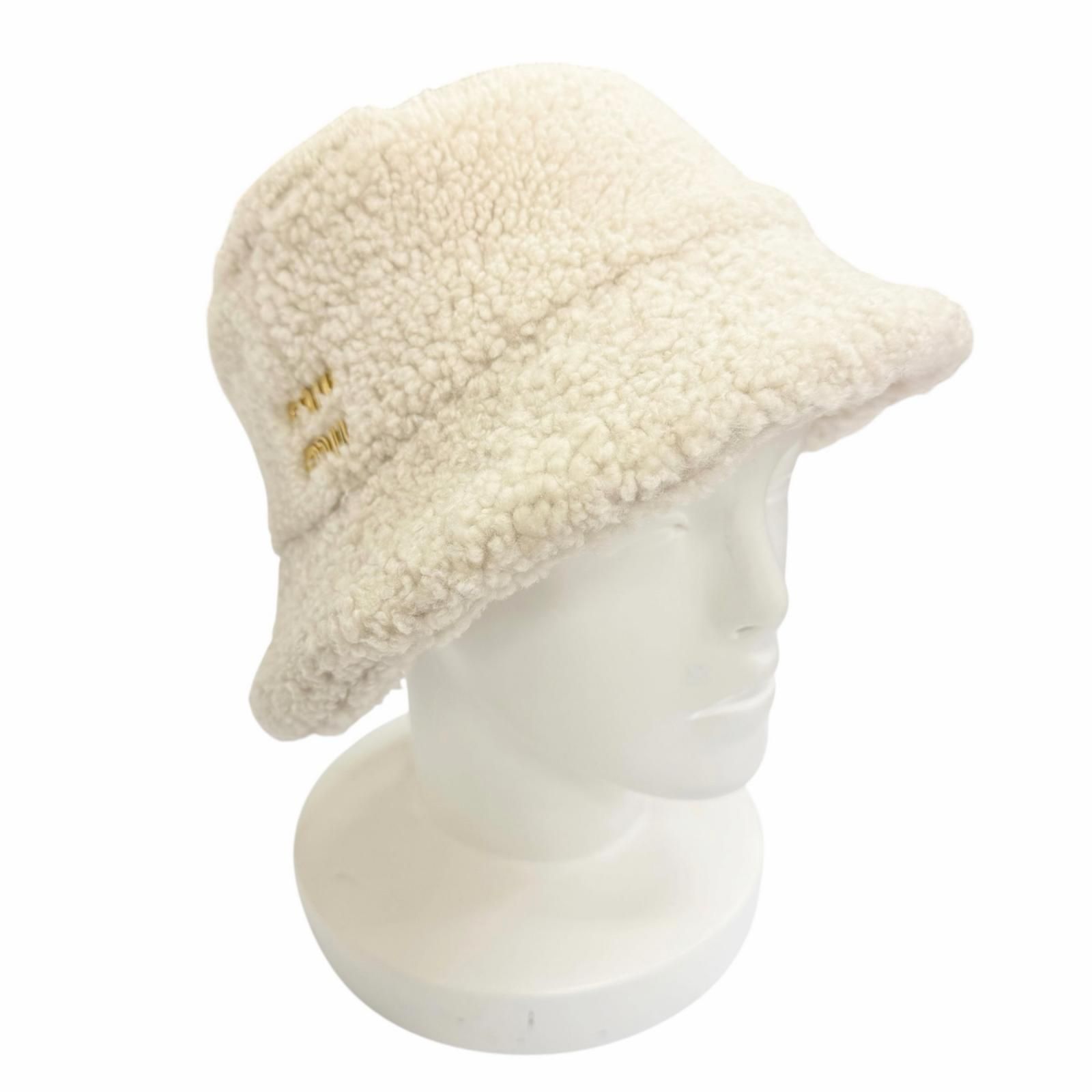 極美品△Miu Miu ミュウ ミュウ 2023年製 5HC196 2F7T ロゴ金具 シープスキン ボア バケットハット 帽子 アイボリー M イタリア製 正規品 レディース オススメ◎