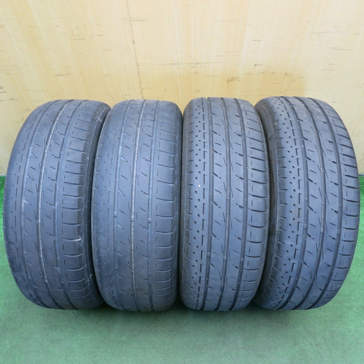 4本価格！24年☆トヨタ 70系 ノア ヴォクシー 純正 205/60R16
