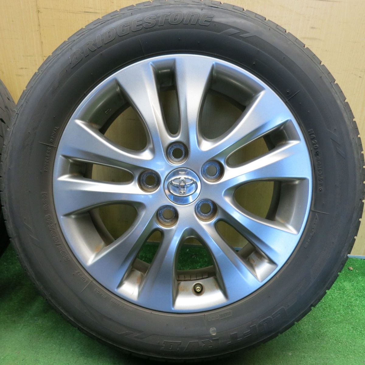 4本価格！24年☆トヨタ 70系 ノア ヴォクシー 純正 205/60R16