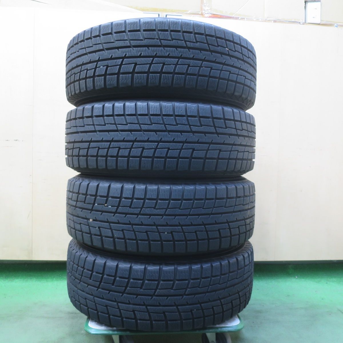バリ溝！25年！ほぼ10分☆トヨタ プリウスα 純正 205/60R16 